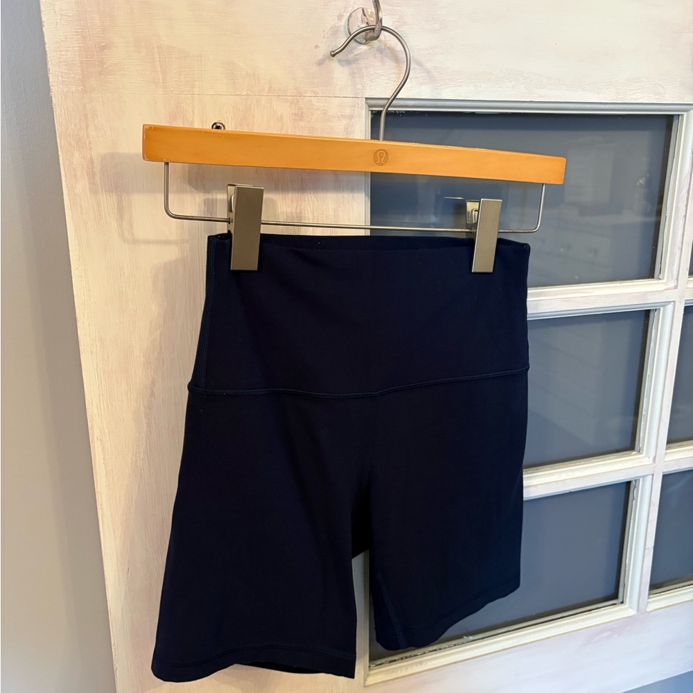 Lululemon Align High-Rise Short 6” Size 4